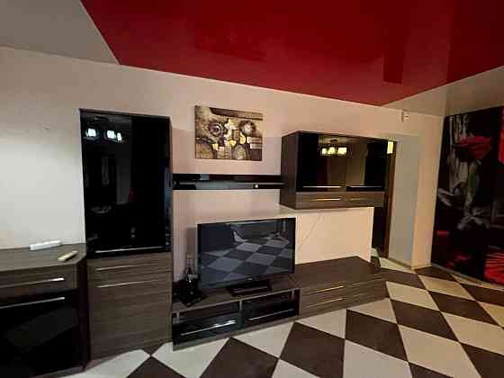 Продаж Квартира 2-кімнатна, 2/9 поверх на Леси Украинки вул., д. 12 Kiev