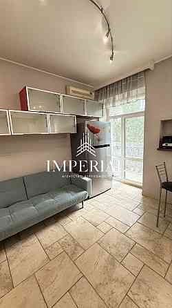 Оренда Квартира 2-кімнатна, 5/7 поверх на вул. Прорізна Київ