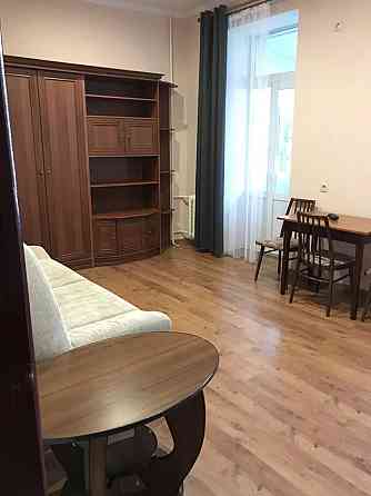 Оренда Квартира 2-кімнатна, 4/5 поверх на вул. Студентська, 11 Киев