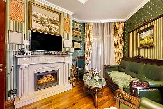 Продаж Будинок 7-кімнатний на вул. Довбуша Схидниця