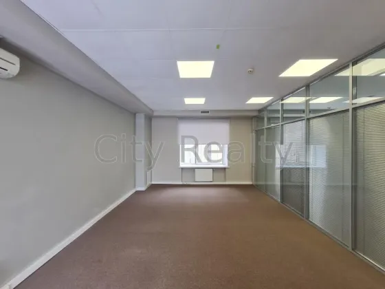 Здається Офісні приміщення площа 327 кв.м 4-й поверх Київ Ігорівська 12Б Київ