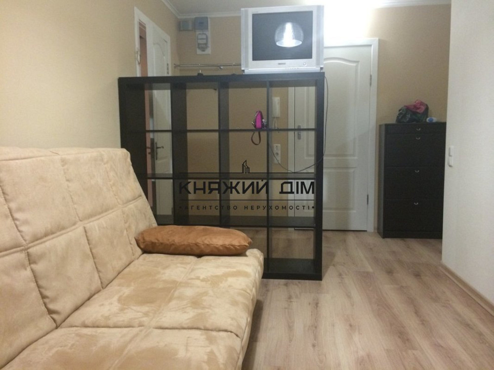 Оренда Квартира 2-кімнатна, 8/9 поверх на Березняковская ул. Kiev - photo 1