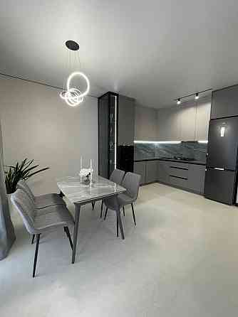 Продаж 2-поверховий Будинок з ділянкою 2 сот 100 кв.м 3 кімн. на Млинівська вул. Рівне