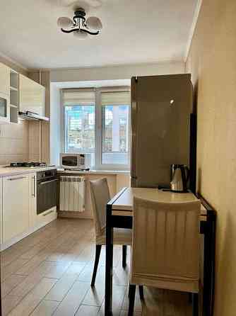 Оренда Квартира 1-кімнатна, 5/6 поверх на ул. Саксаганского Киев