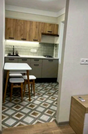 Оренда Квартира 1-кімнатна, 9/9 поверх на Ентузіастів, 11/1 Київ