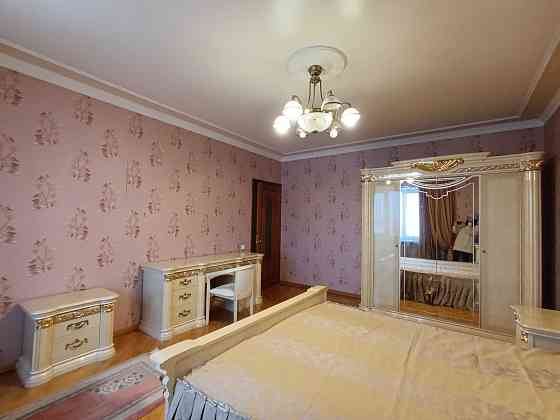 Продаж Квартира 3-кімнатна, 12/18 поверх на Сєченова вул., д. 7А Київ