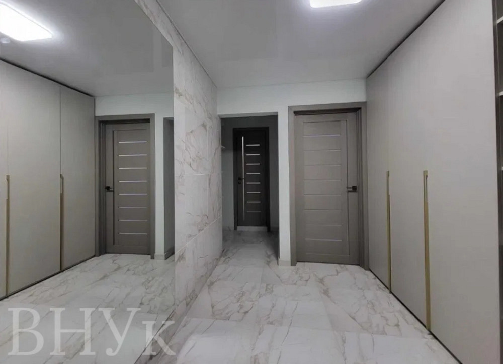 Продаж Квартира 3-кімнатна, 10/10 поверх на вул.Пирогова Vinnytsya - photo 1