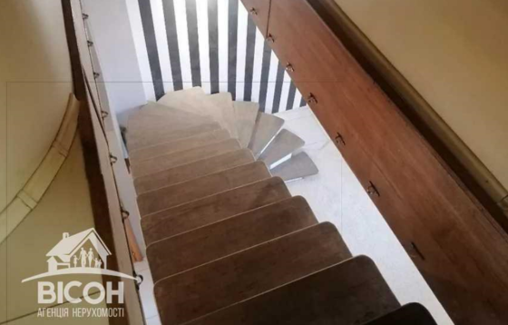 Продаж 5 кімнатної квартири, 177 м.кв., р-н Центр Тернопіль