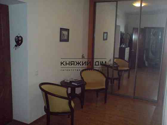 Продаж видової 1-кім. квартири біля метро Позняки. Код:21141513 Київ