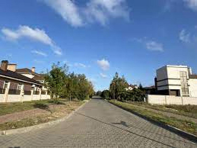 Совіньйон, вулиця Янтарна Одеса - фото 2