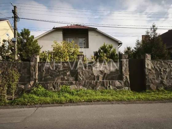 Продаж 2-поверховий Будинок з ділянкою 12 сот 300 кв.м 3 кімн. на Возз'єднання Сторожниця