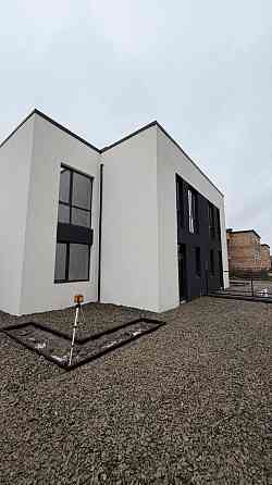 Продаж Будинок на Патріарха Володимира Vovchynets