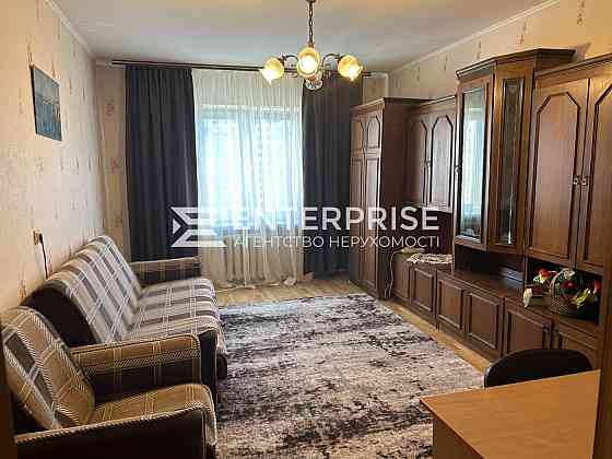 Продаж Квартира 1-кімнатна, 18/22 поверх на вул. Пчелки Елены Киев