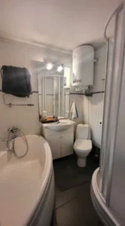 Продаж Квартира 2-кімнатна на ул. Яши Гордиенко, 1д Одесса