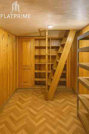 Продаж Квартира 3-кімнатна, 2/16 поверх на Лабораторна вул. вул., д. 14 Kiev