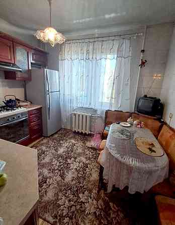 Продаж Квартира 3-кімнатна, 5/10 поверх на Варейкиса ул., 2 Dnipro