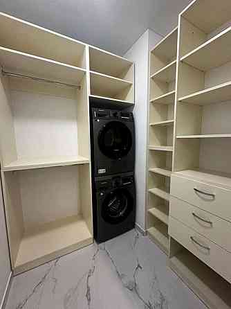 Продаж Квартира 2-кімнатна, 10/12 поверх на вул.Коновальця Івано-Франківськ