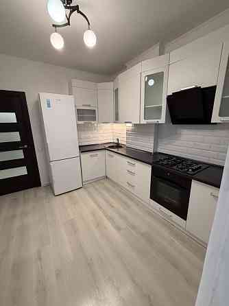 Продаж 1к Квартира 39.4 кв.м Курчатова вул. Рівне