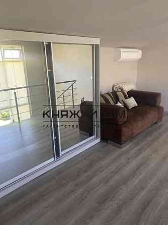 Аренда отличного 2-х этажного дома в КГ Белгравия с. Дмитровка. № 136160 Дмитрівка (Києво-Святошинський район)