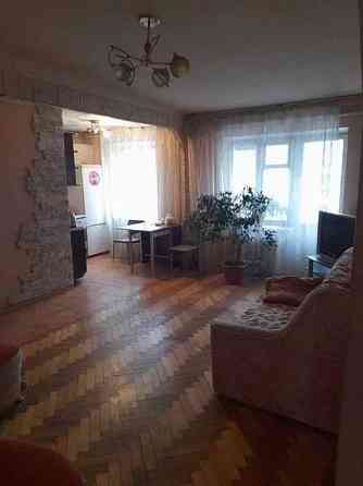 Оренда Квартира 3-кімнатна, 5/5 поверх на бул. Павла Вирского Київ