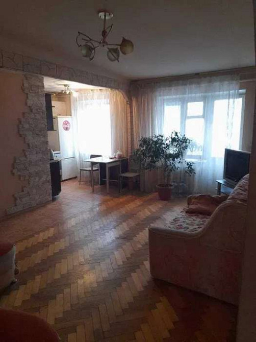 Оренда Квартира 3-кімнатна, 5/5 поверх на бул. Павла Вирского Київ - фото 1