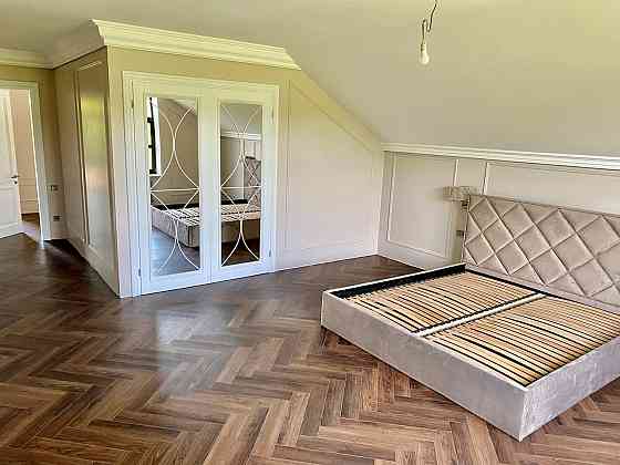 Продаж 3-поверховий Будинок з ділянкою 21 сот 500 кв.м 5 кімн. на Гуйва Zhytomyr