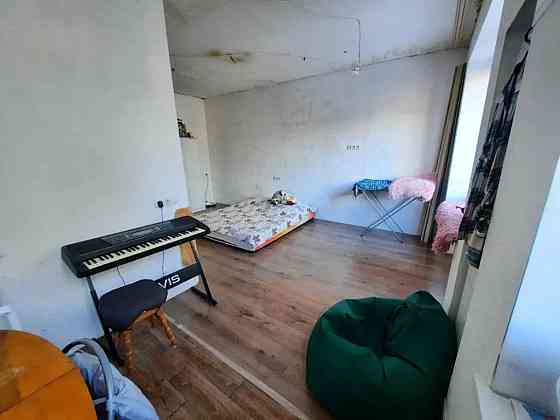 Продаж Квартира 1-кімнатна, 3/5 поверх на Набережно-Хрещатицька, 15 Київ