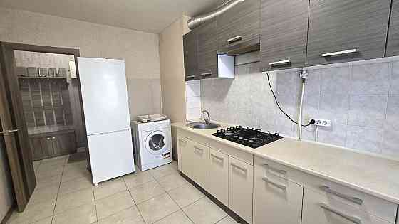 Продаж Квартира 3-кімнатна, 1/9 поверх на Люстдорфская Дорога Одеса