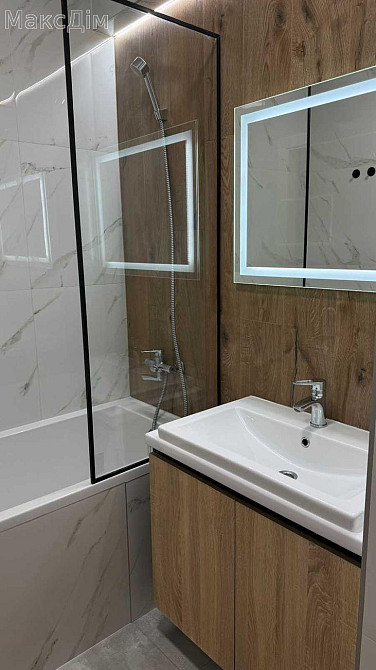 Оренда комерційне приміщення на вул. Миру приміщень - 1, поверх - 5/10 Тернопіль - фото 4