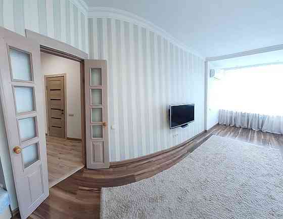 Оренда Квартира 1-кімнатна, 8/13 поверх на булбвар Лесi Украiнки, 36 Київ