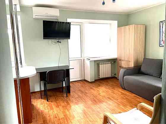 Оренда Квартира 1-кімнатна, 5/5 поверх на Машинобудівна, 36 Киев