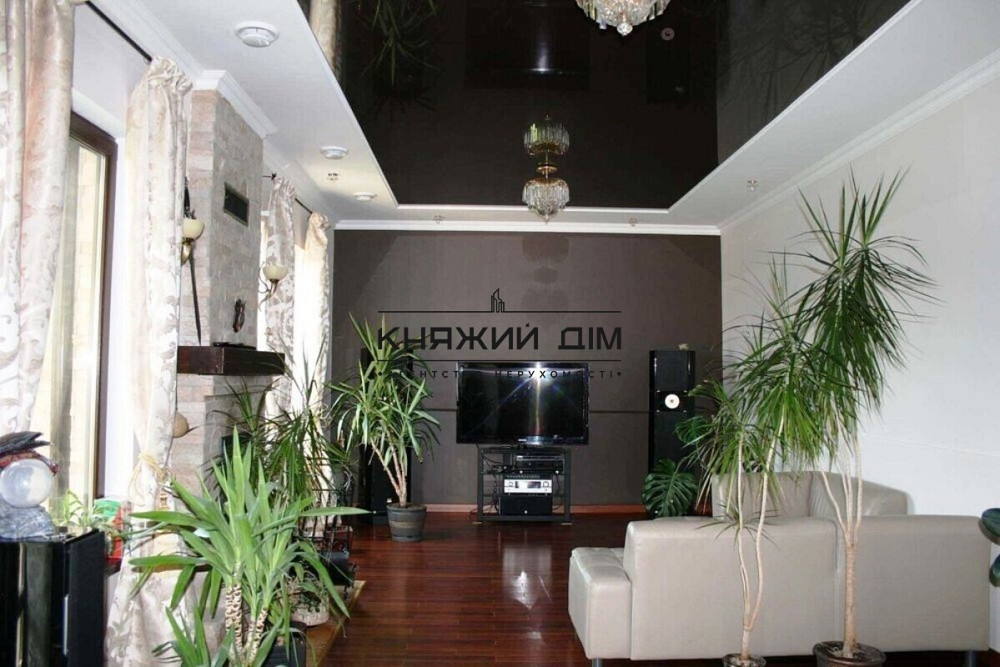 БЕЗ КОМИССИИ!!! Аренда отличного 2-х этажного дома в Новых Безрадичах. № 131169  - фото 3