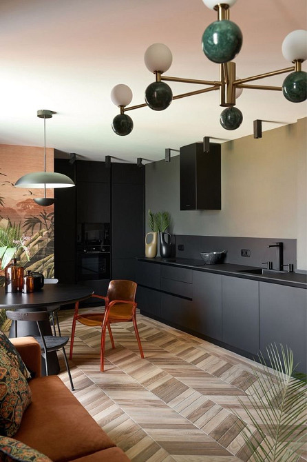 Продаж Квартира 3-кімнатна, 13/14 поверх на Соборності вул., д. 17 Київ - фото 2