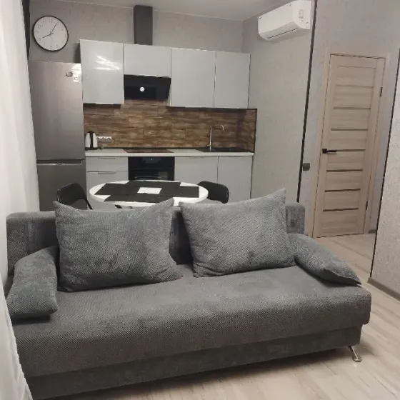 I will rent a cool 1-room apartment in residential complex 53 Zhemchuzhina on Tairova street Zhemchuzhnaya 8 Odessa