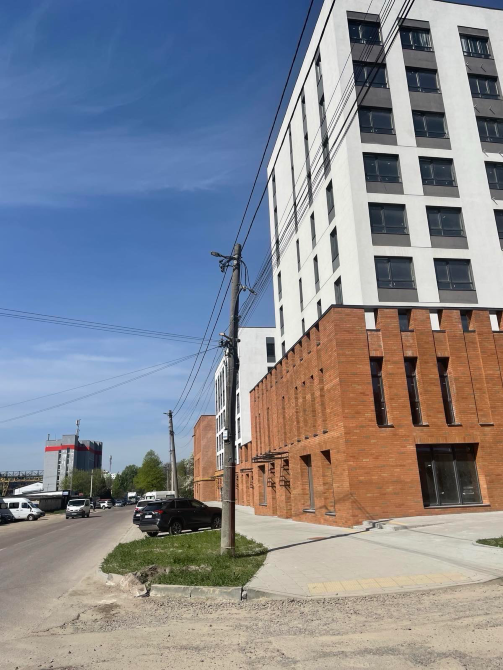 Продажа Помещение в жилом доме площадь 516 кв.м 2-й этаж на Навроцького 31 Львов - изображение 1