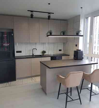 Продаж Квартира 2-кімнатна, 20/25 поверх на Івана Виговського вул., д. 40/12 Київ