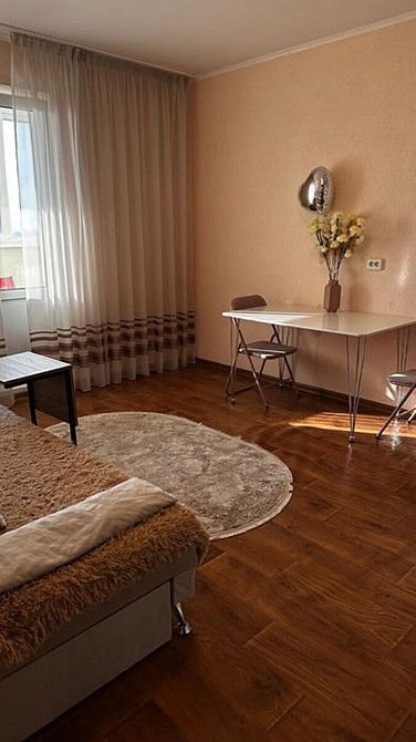 Оренда Квартира 1-кімнатна, 19/25 поверх на Хвильового, 3 Киев - изображение 1