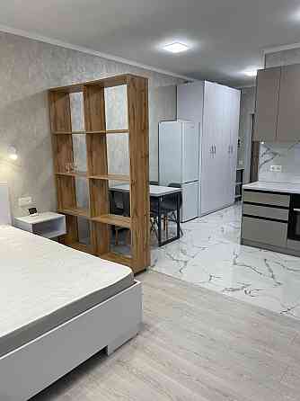 Оренда Квартира 1-кімнатна, 10/27 поверх на Бажана Миколи, 17а Киев