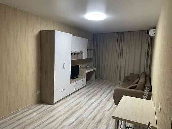 Оренда Квартира 1-кімнатна, 1/25 поверх на Харківське шосе, 188 Kiev