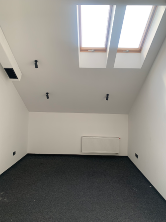 Здається Офісні приміщення площа 17 кв.м 3-й поверх Львів Проспект Шевченка 10 Львів