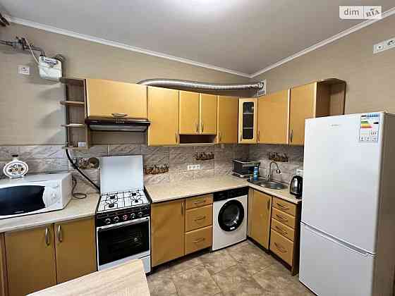 Оренда Квартира 1-кімнатна, 1/4 поверх на Дмитра Яворницького, 24 Київ