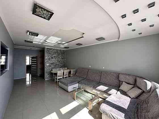 Продаж Квартира 3-кімнатна, 16/25 поверх на Каманина ул., 16а Одеса