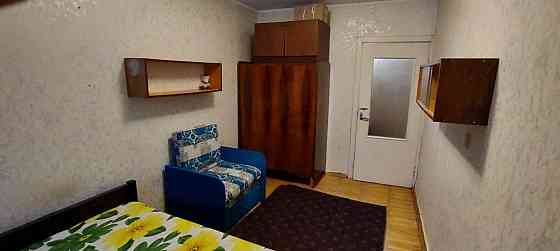 Продаж Квартира 3-кімнатна, 4/5 поверх на Мрії вул. (Академіка Туполєва) вул., д. 15-Б Киев