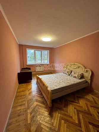 Продаж Квартира 3-кімнатна, 1/5 поверх на вул. Світла Харьков