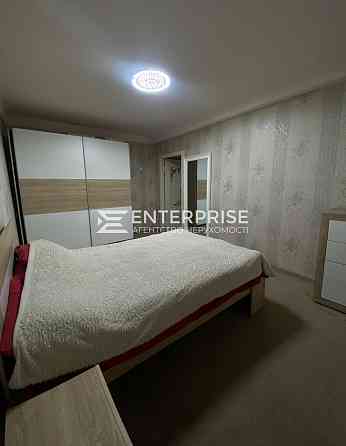 Продаж Квартира 2-кімнатна, 1/9 поверх на вул. Солом'янська Київ