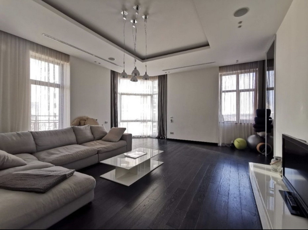 Продаж Квартира 2-кімнатна, 8/22 поверх на Генуэзская ул., 1 Одеса - фото 1