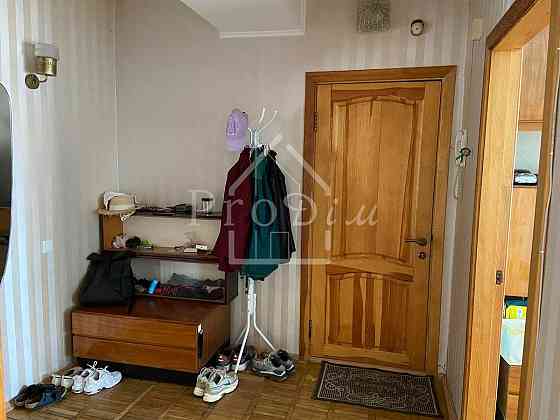 Продаж Квартира 4-кімнатна, 5/9 поверх на Мирослава Поповича вул. (Семашка), 21 Kiev