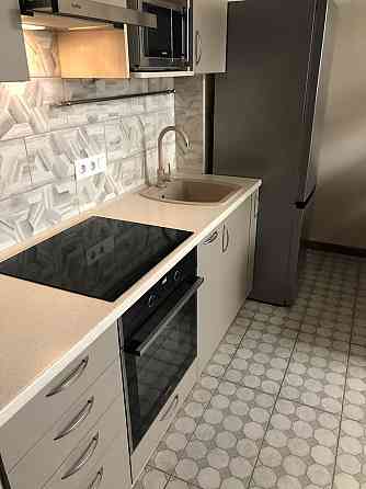 Продаж Квартира 2-кімнатна, 21/24 поверх на Освіти вул., д. 16 Киев