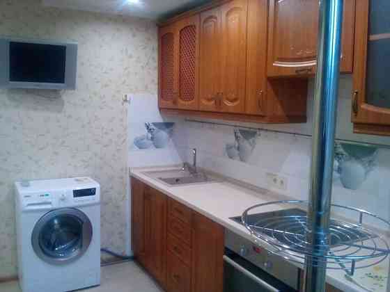 Оренда Квартира 1-кімнатна, 2/16 поверх на Харьковское шоссе, 172 Київ