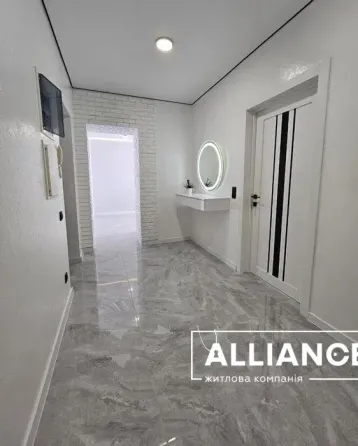 Продаж 2к Квартира 67 кв.м Целевича, ЖК Світанок Івано-Франківськ